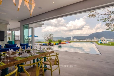 Villa in Patong, Thailand 5 bedrooms № 179763 - photo 2