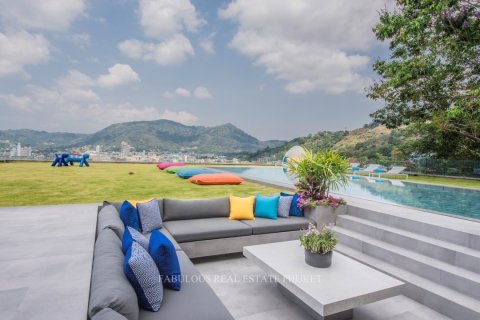 Villa in Patong, Thailand 5 bedrooms № 179763 - photo 10