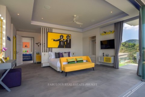 Villa in Patong, Thailand 5 bedrooms № 179763 - photo 27