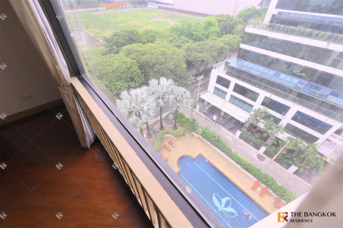 Condo in Bangkok, Thailand, 3 bedrooms № 186479 - photo 2