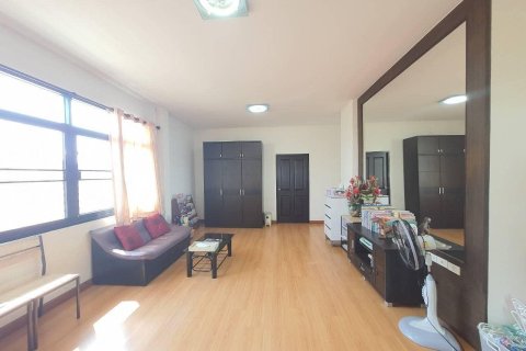 House in Huai Khwang, Bangkok, Thailand 5 bedrooms № 150026 - photo 12