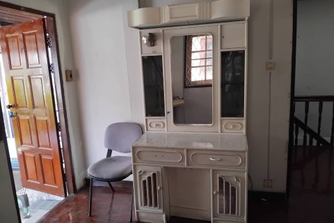 House in Bang Khen, Bangkok, Thailand 4 bedrooms № 173692 - photo 2