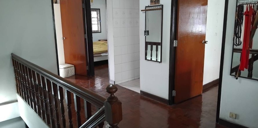 House in Bang Khen, Bangkok, Thailand 4 bedrooms № 173692