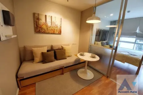 Condo à Huai Khwang, Bangkok, Thaïlande, 1 chambre  № 219910