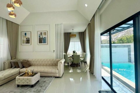 Вилла в Паттайе, Таиланд с 3 спальнями  № 161107 - фото 8