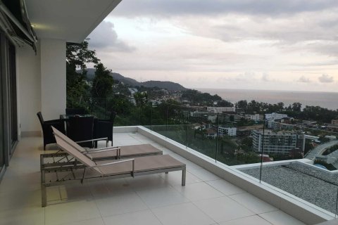 Condo in Phuket, Thailand, 2 bedrooms  № 155128 - photo 8