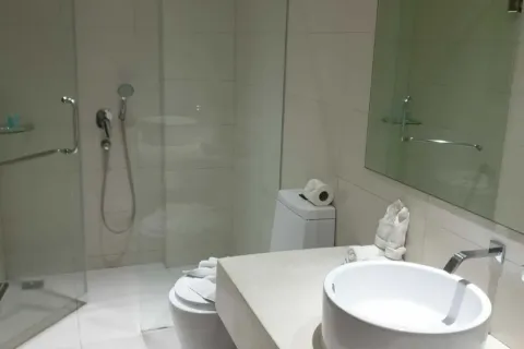 Condo in Phuket, Thailand, 2 bedrooms  № 155128 - photo 17