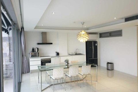 Condo in Phuket, Thailand, 2 bedrooms  № 155128 - photo 5