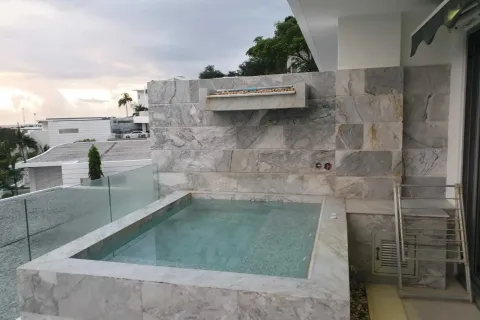 Condo in Phuket, Thailand, 2 bedrooms  № 155128 - photo 21