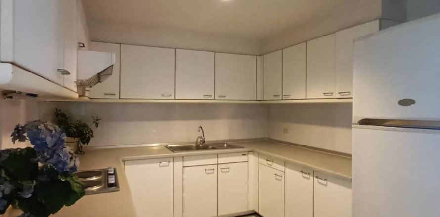 Кондоминиум с 4 спальнями в Ян Наве, Бангкок, Таиланд № 155130