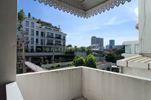 Кондоминиум с 4 спальнями в Ян Наве, Бангкок, Таиланд № 155130 - фото 17