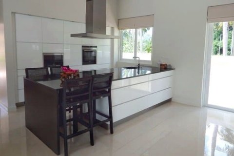Villa in Sam Roi Yot, Thailand 3 bedrooms № 168468 - photo 4