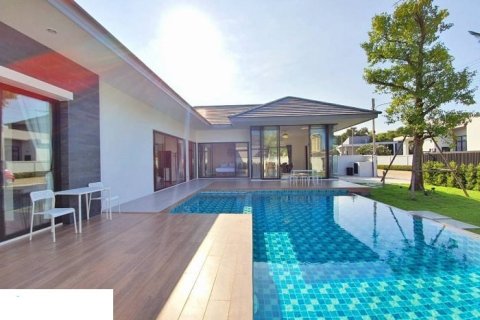 Villa à Hua Hin, Thaïlande 4 chambres № 168465 - photo 2