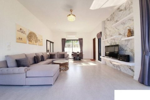 Villa à Hua Hin, Thaïlande 4 chambres № 168465 - photo 10