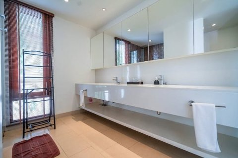 Villa in Pran Buri, Thailand 3 bedrooms № 168469 - photo 14