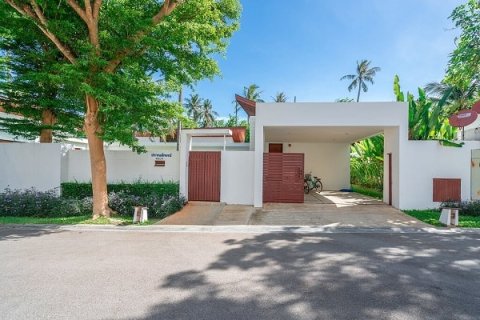 Villa in Pran Buri, Thailand 3 bedrooms № 168469 - photo 16