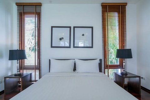 Villa in Pran Buri, Thailand 3 bedrooms № 168469 - photo 10