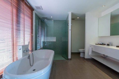 Villa in Pran Buri, Thailand 3 bedrooms № 168469 - photo 12