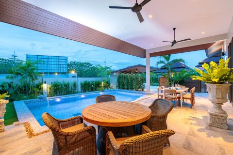 Villa in Hua Hin, Thailand 3 bedrooms № 168466 - photo 5