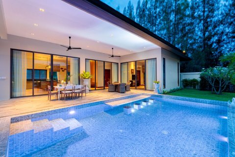 Villa in Hua Hin, Thailand 3 bedrooms № 168466