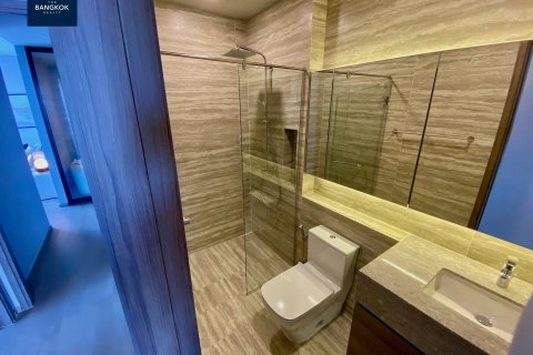 Condo in Khlong Toei, Bangkok, Thailand, 3 bedrooms  № 133726 - photo 17