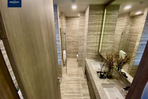 Condo in Khlong Toei, Bangkok, Thailand, 3 bedrooms  № 133726 - photo 15