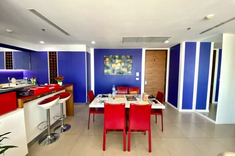 Condo in Khlong San, Bangkok, Thailand, 2 bedrooms  № 133729 - photo 6