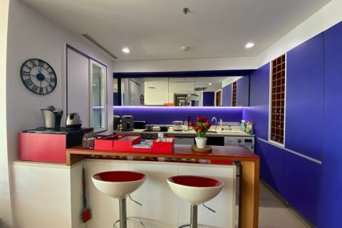 Condo in Khlong San, Bangkok, Thailand, 2 bedrooms  № 133729 - photo 7