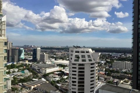 Condo in Watthana, Bangkok, Thailand, 3 bedrooms № 133728 - photo 12