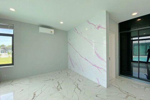 Haus in Pattaya, Thailand 3 Schlafzimmer № 223035 - Foto 16