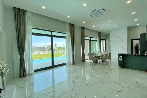 Haus in Pattaya, Thailand 3 Schlafzimmer № 223035 - Foto 4