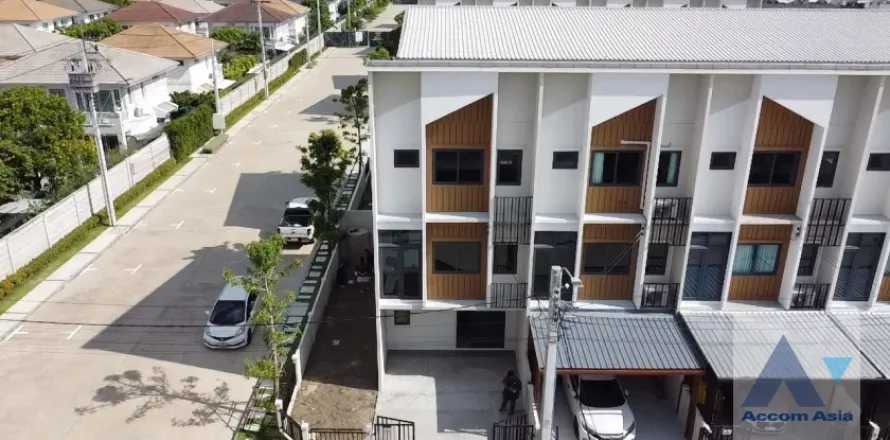 Townhouse in Prawet, Bangkok, Thailand 3 bedrooms № 214516