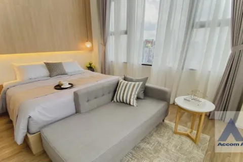 Condominio de 2 dormitorios en Khlong Toei, Bangkok, Tailandia № 214515 - foto 10