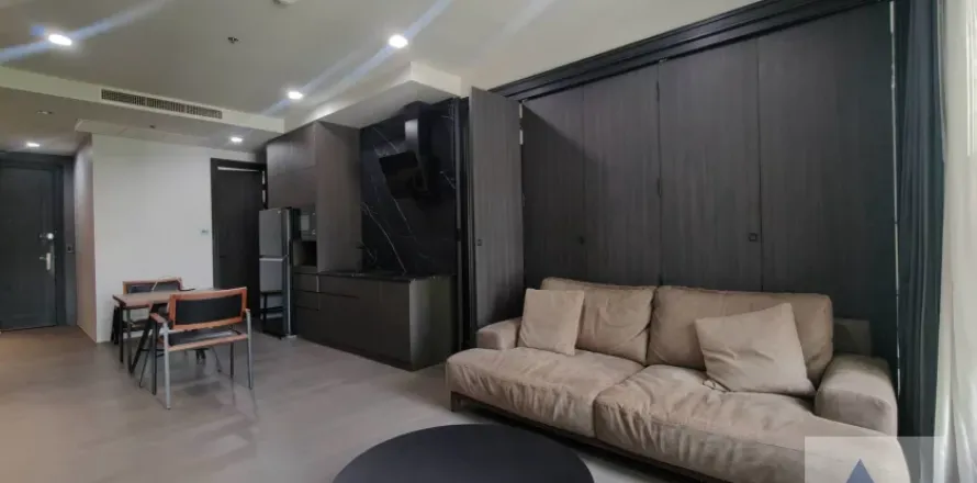Condominio de 2 dormitorios en Pathum Wan, Bangkok, Tailandia № 214517