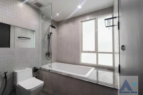 Condominio de 2 dormitorios en Pathum Wan, Bangkok, Tailandia № 214517 - foto 16