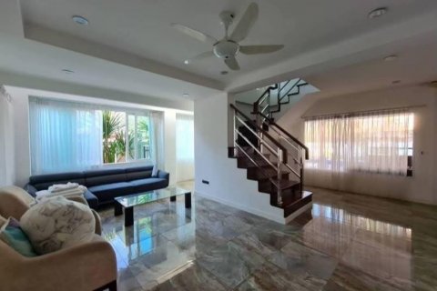 Вилла в Паттайе, Таиланд с 4 спальнями  № 145776 - фото 3