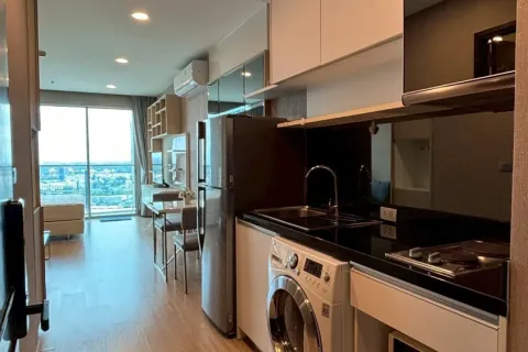 Studio dans le Condo à Watthana, Bangkok, Thaïlande  № 169260 - photo 5