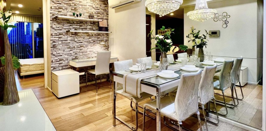 Condo in Watthana, Bangkok, Thailand, 2 bedrooms № 147607