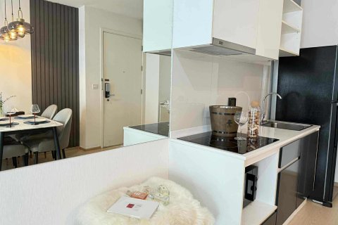 Condo in Suan Luang, Bangkok, Thailand, 2 bedrooms  № 147603 - photo 10