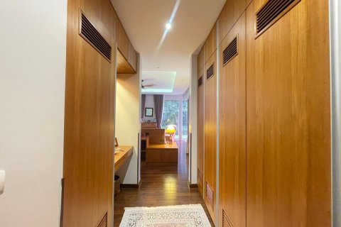 Villa in Phuket, Thailand 4 bedrooms № 147604 - photo 14