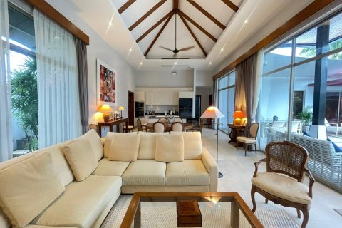 Villa in Phuket, Thailand 4 bedrooms № 147604 - photo 3