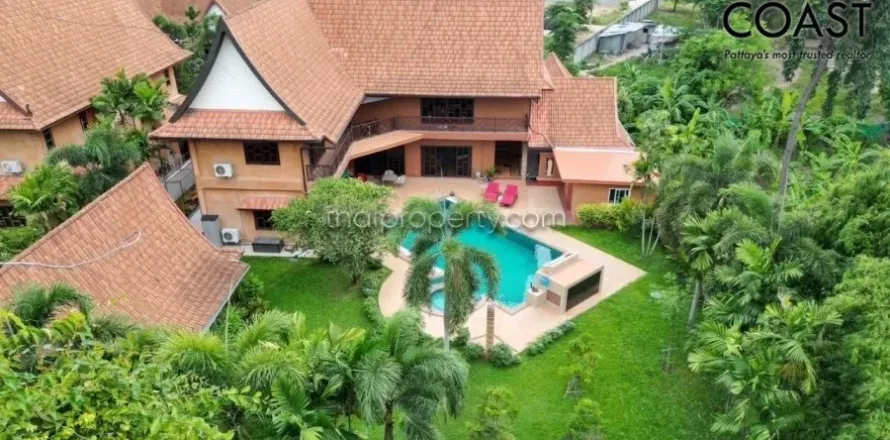 Casa de 5 dormitorios en Pattaya, Tailandia № 213416