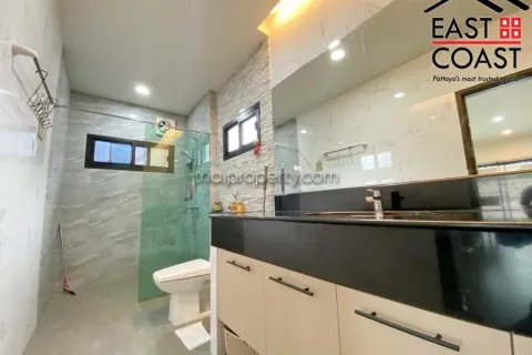 Casa de 3 dormitorios en Pattaya, Tailandia № 213413 - foto 22