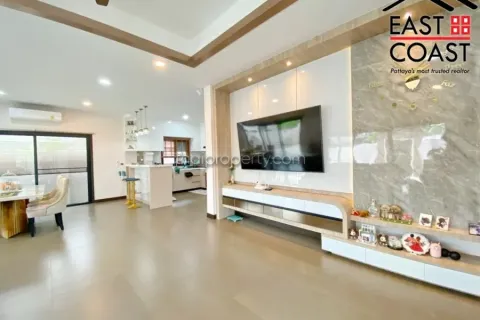Casa de 3 dormitorios en Pattaya, Tailandia № 213413 - foto 15