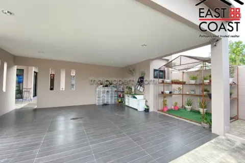 Casa de 3 dormitorios en Pattaya, Tailandia № 213413 - foto 4