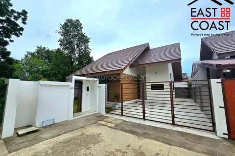 Casa de 3 dormitorios en Pattaya, Tailandia № 213414