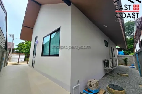 Casa de 3 dormitorios en Pattaya, Tailandia № 213414 - foto 6