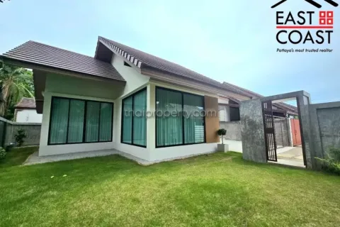 Casa de 3 dormitorios en Pattaya, Tailandia № 213414 - foto 4