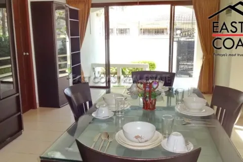 Casa de 3 dormitorios en Jomtien Beach, Pattaya, Tailandia № 213412 - foto 4