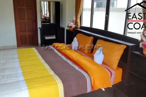 Casa de 3 dormitorios en Jomtien Beach, Pattaya, Tailandia № 213412 - foto 10